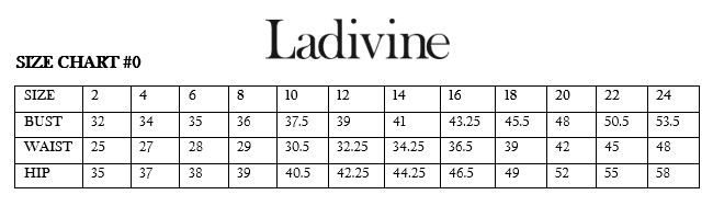 Sexy, figurbetontes Kleid mit Cut-Outs 